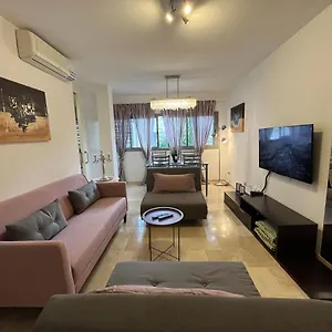https://dream-curtidos.in-canary-islands.com